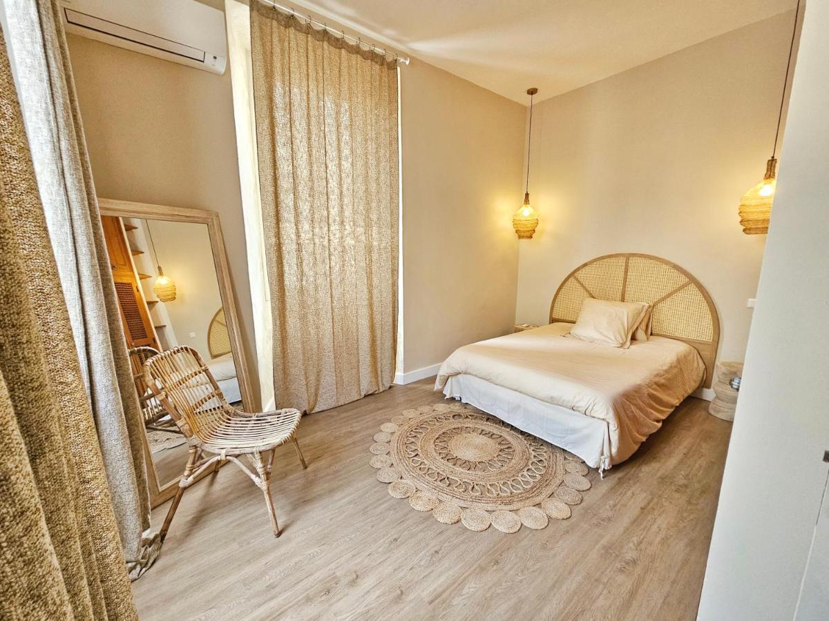 L'Ile Rousse, Hypercentre A 100 M De La Plage Luaran gambar